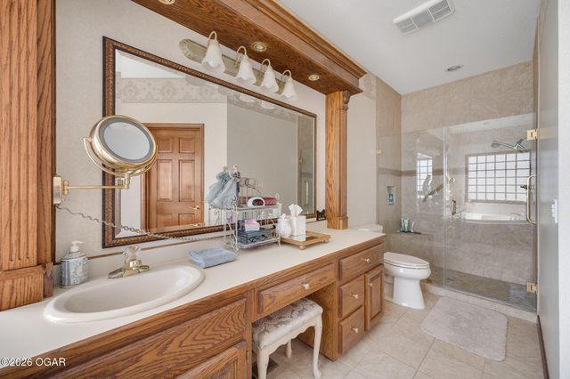 1021 Oakmont Drive, Joplin, MO 64804