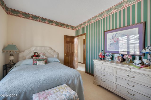 1021 Oakmont Drive, Joplin, MO 64804