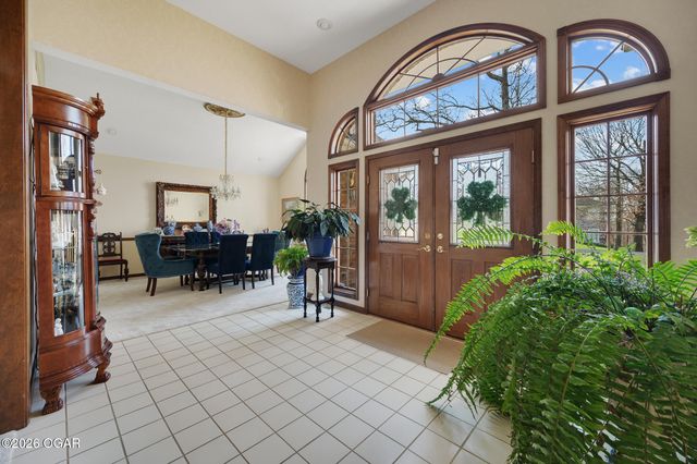 1021 Oakmont Drive, Joplin, MO 64804