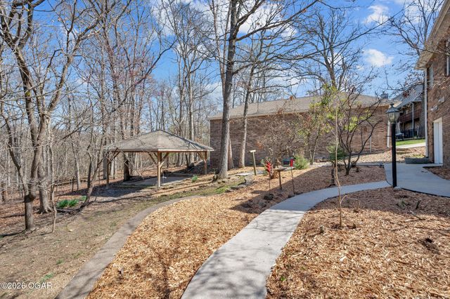 1021 Oakmont Drive, Joplin, MO 64804