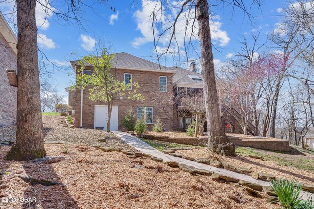 1021 Oakmont Drive, Joplin, MO 64804