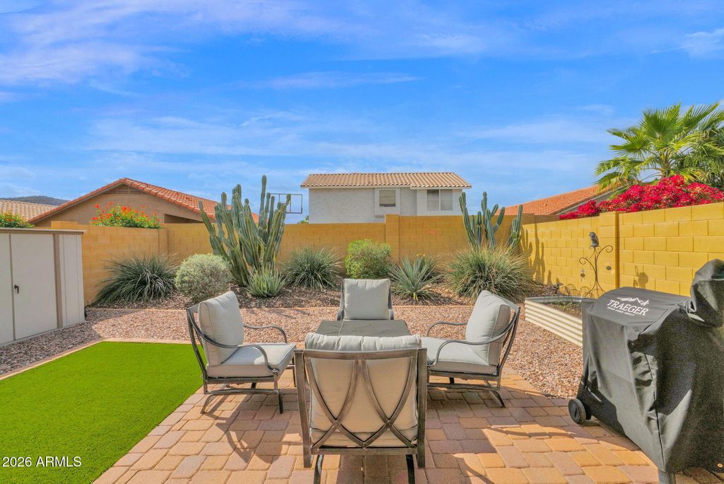 Image 17 of property listing at 2250 E DEER VALLEY Road 94, Phoenix, AZ 85024