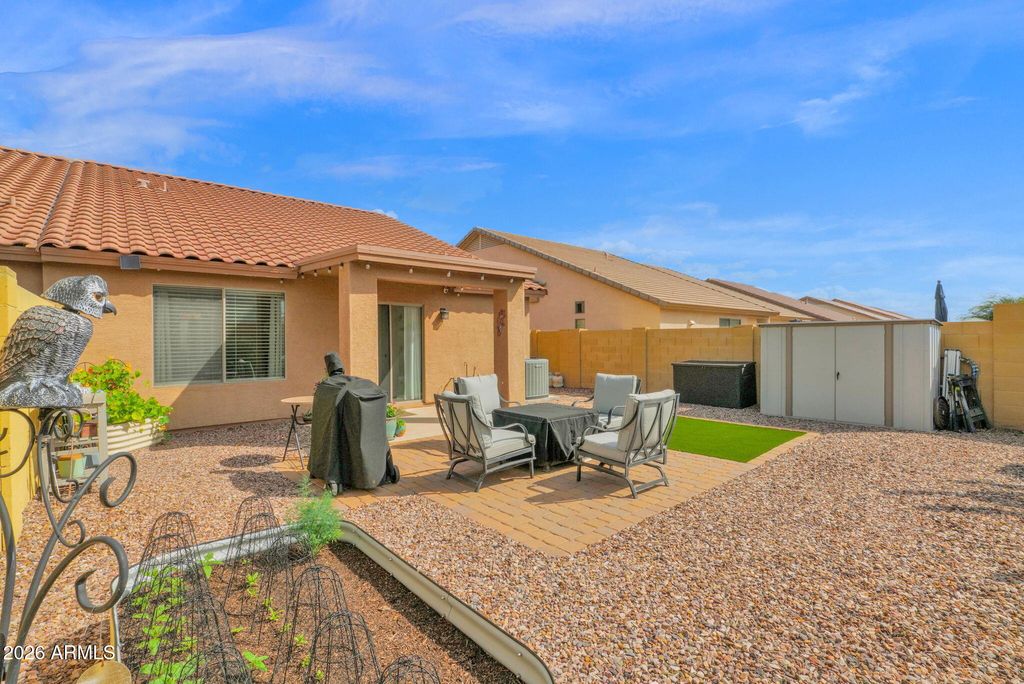 Image 18 of property listing at 2250 E DEER VALLEY Road 94, Phoenix, AZ 85024