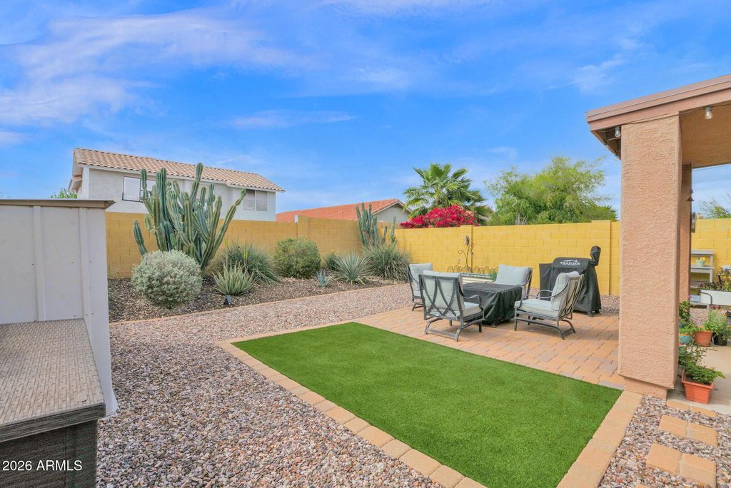 Image 20 of property listing at 2250 E DEER VALLEY Road 94, Phoenix, AZ 85024