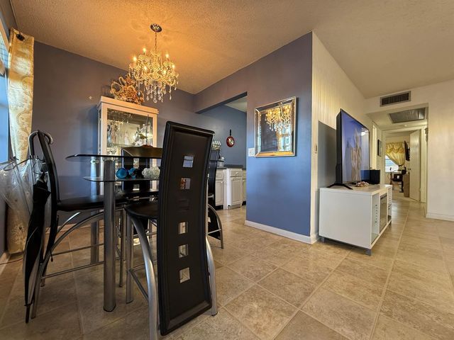 81 Camden Drive D, West Palm Beach, FL 33417
