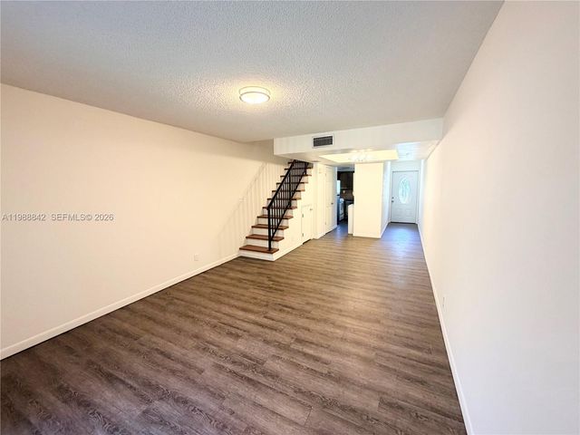 6131 SW 42nd Ct 6131, Davie, FL 33314