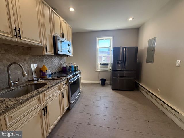 5138 MARKET ST, Philadelphia, PA 19139