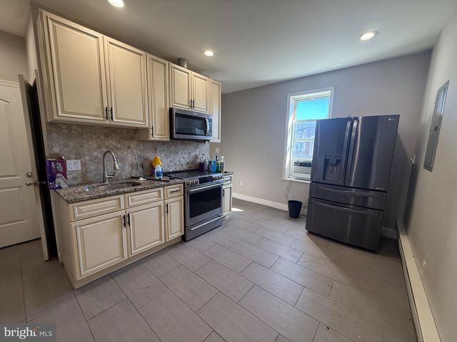 5138 MARKET ST, Philadelphia, PA 19139
