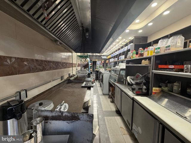 5138 MARKET ST, Philadelphia, PA 19139