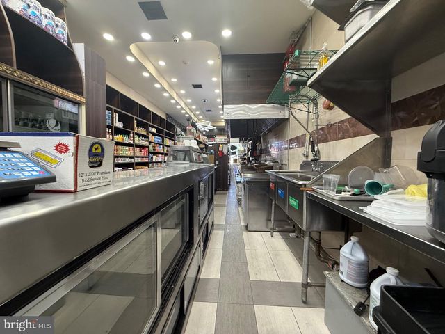 5138 MARKET ST, Philadelphia, PA 19139