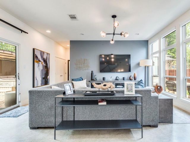 2314 S 3rd ST A, Austin, TX 78704