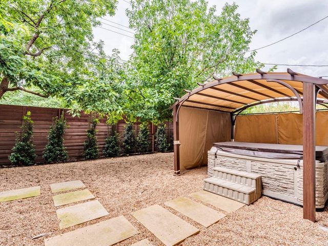 2314 S 3rd ST A, Austin, TX 78704