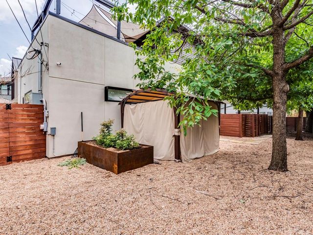 2314 S 3rd ST A, Austin, TX 78704