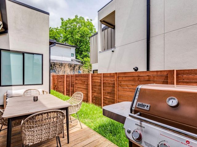 2314 S 3rd ST A, Austin, TX 78704