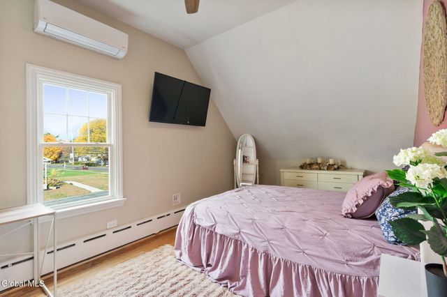 51 Main Street, Poestenkill, NY 12140