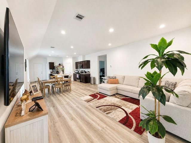 12207 Trickey Road, Houston, TX 77067