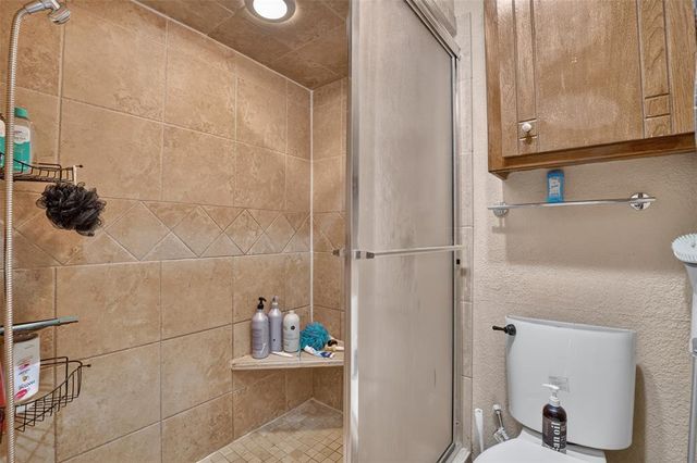 3012 N Meadowood Drive, Oklahoma City, OK 73110