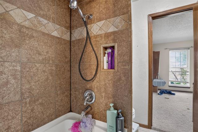 3012 N Meadowood Drive, Oklahoma City, OK 73110