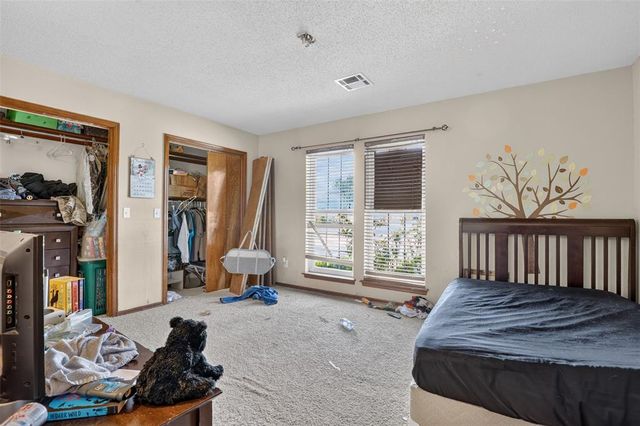 3012 N Meadowood Drive, Oklahoma City, OK 73110