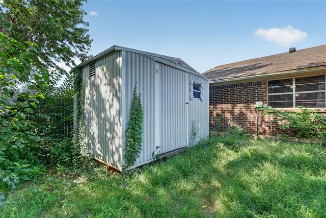 3012 N Meadowood Drive, Oklahoma City, OK 73110