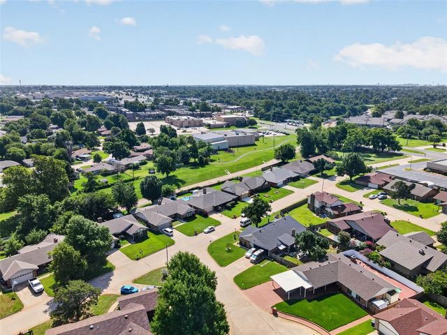 3012 N Meadowood Drive, Oklahoma City, OK 73110