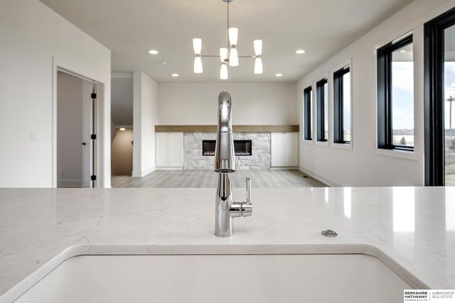 20501 Ogden Street, Elkhorn, NE 68022