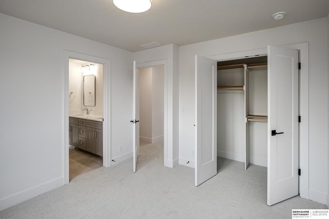 20501 Ogden Street, Elkhorn, NE 68022