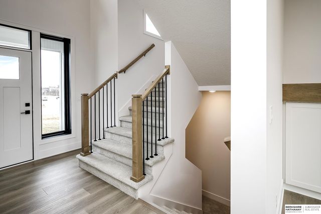 20501 Ogden Street, Elkhorn, NE 68022