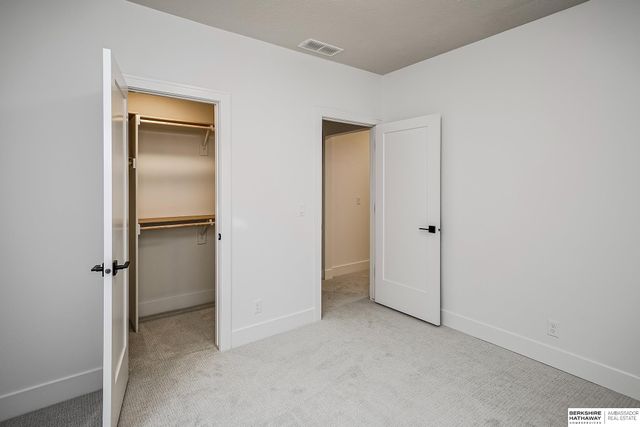 20501 Ogden Street, Elkhorn, NE 68022