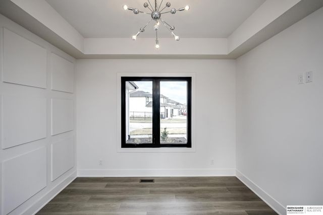 20501 Ogden Street, Elkhorn, NE 68022