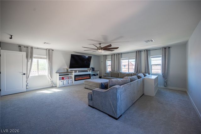 5432 Pride Mountain Street, North Las Vegas, NV 89031