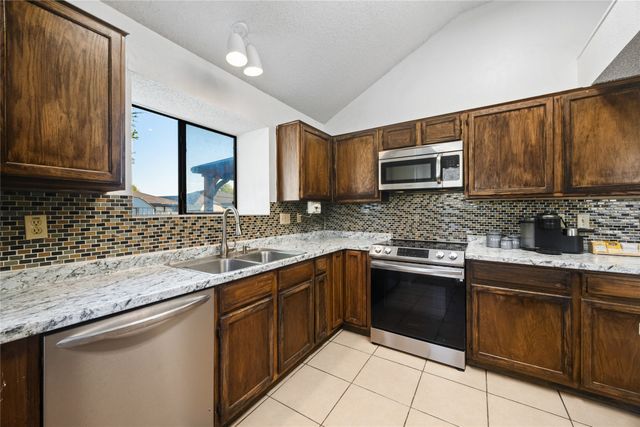 3317 Fairmeadows Lane, Fort Worth, TX 76123