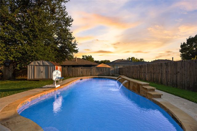 3317 Fairmeadows Lane, Fort Worth, TX 76123