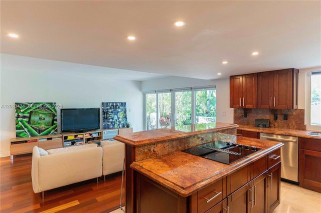 1231 Campo Sano Ave, Coral Gables, FL 33146