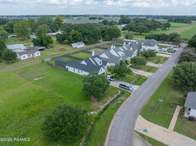 112 Gideon Road, Youngsville, LA 70592