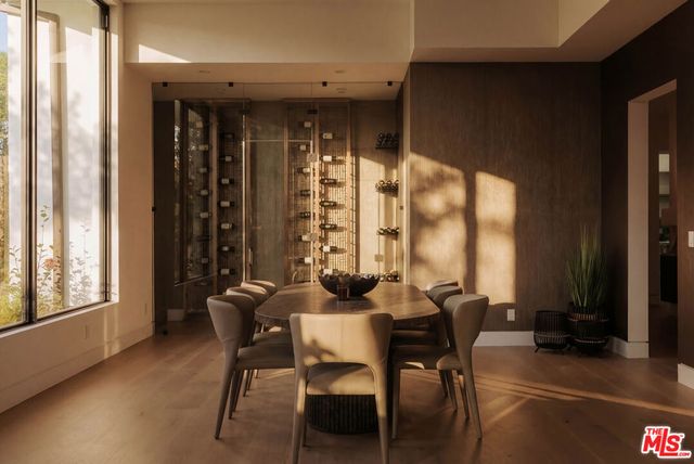 15834 High Knoll Road, Encino, CA 91436