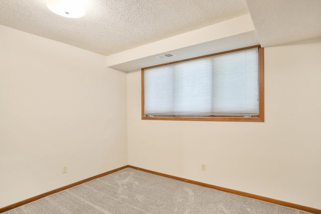 540 Allan Avenue SW, Owatonna, MN 55060