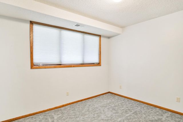 540 Allan Avenue SW, Owatonna, MN 55060