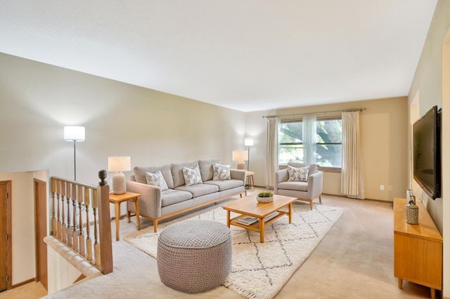 540 Allan Avenue SW, Owatonna, MN 55060