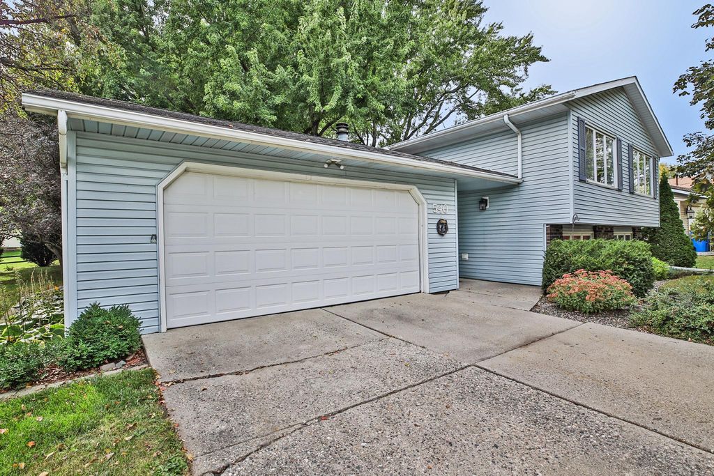 540 Allan Avenue SW, Owatonna, MN 55060