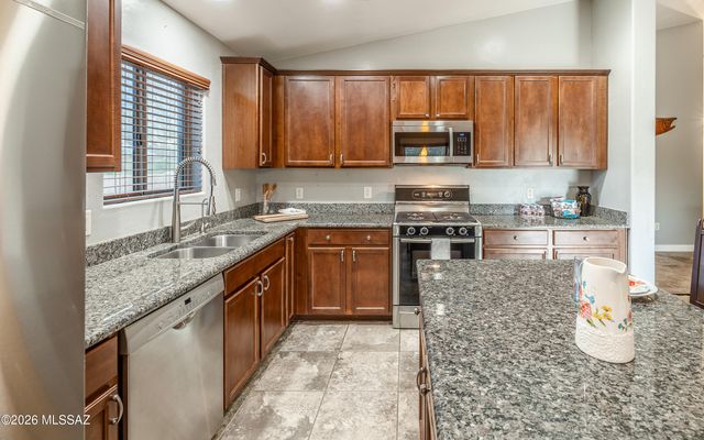 17226 S Azure Sky Trail, Vail, AZ 85641