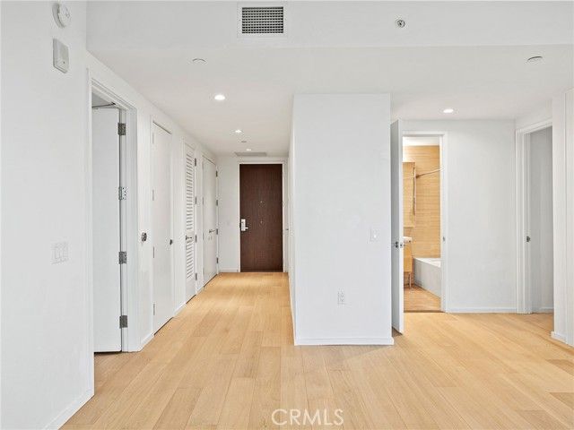 877 Francisco Street 4106, Los Angeles, CA 90017