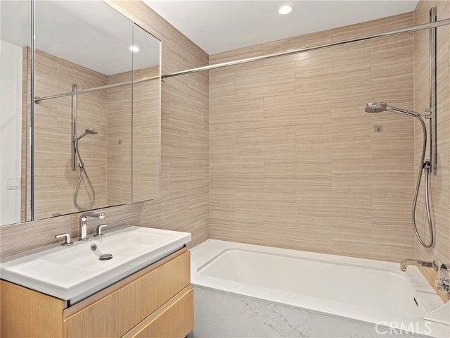 877 Francisco Street 4106, Los Angeles, CA 90017