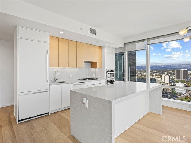 877 Francisco Street 4106, Los Angeles, CA 90017