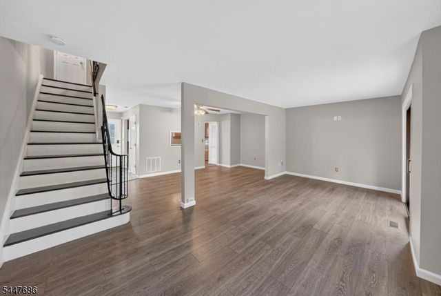 301 Windsor Ct, Hillsborough Twp., NJ 08844
