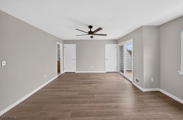 301 Windsor Ct, Hillsborough Twp., NJ 08844
