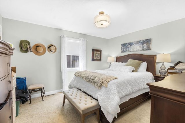 3952 W Collings Street, Springfield, MO 65803