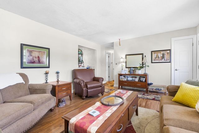 3952 W Collings Street, Springfield, MO 65803