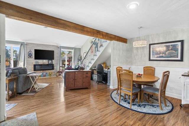 3952 W Collings Street, Springfield, MO 65803