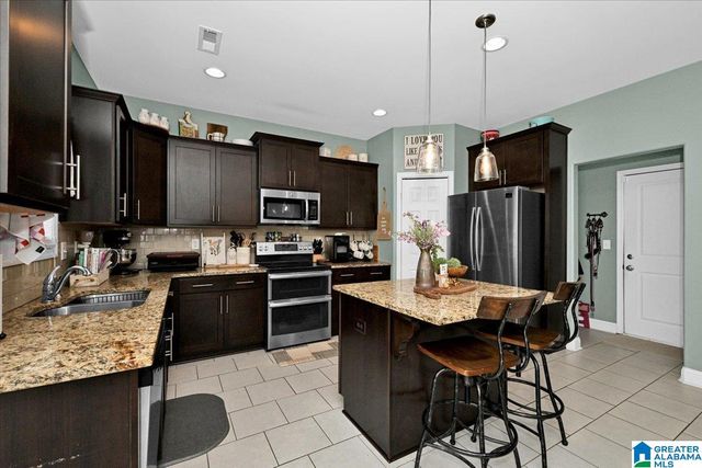 1417 WISHING WELL DRIVE NE, Cullman, AL 35055